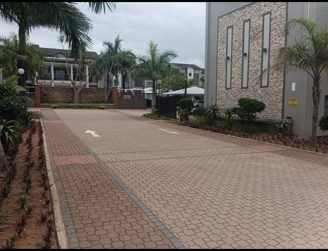 1 BEDROOM APARTMENT FOR SALE IN UMHLANGA RIDGE